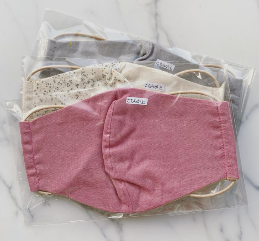 ガーゼマスク、西武池袋で販売いたします。