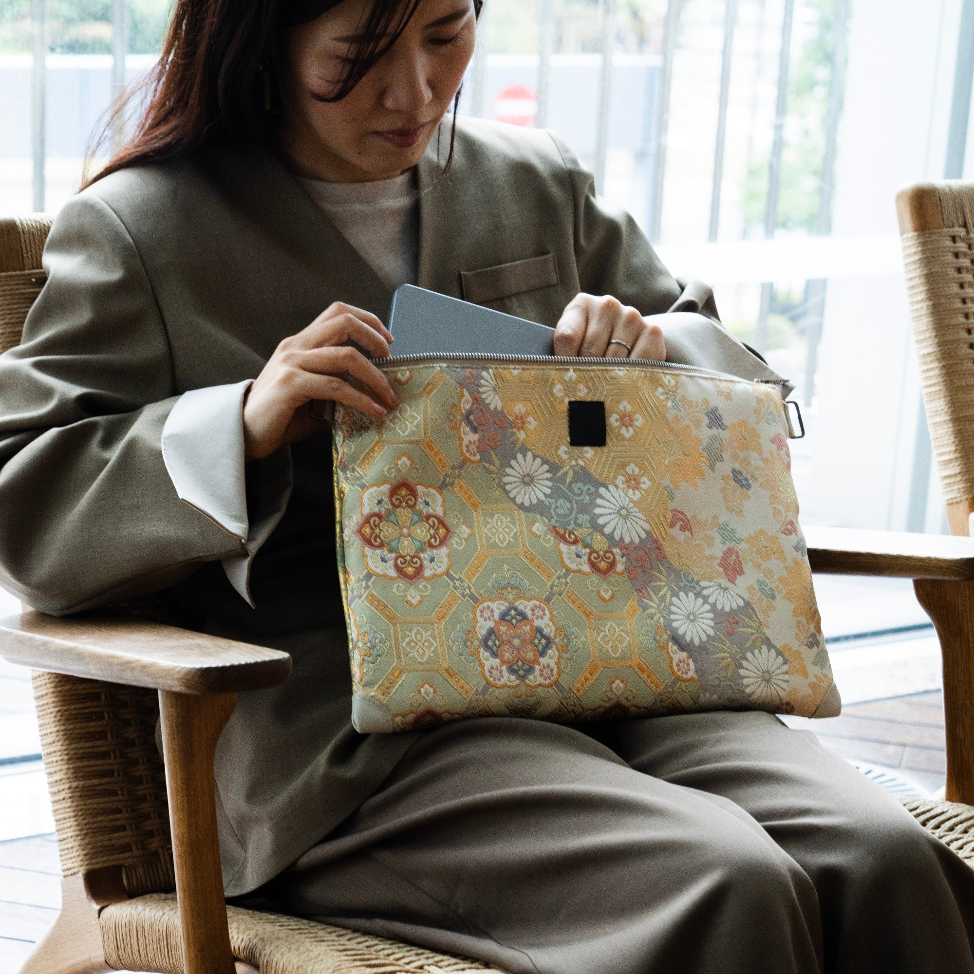 【HANA TOKYO】スリーブ(PCバッグ)3