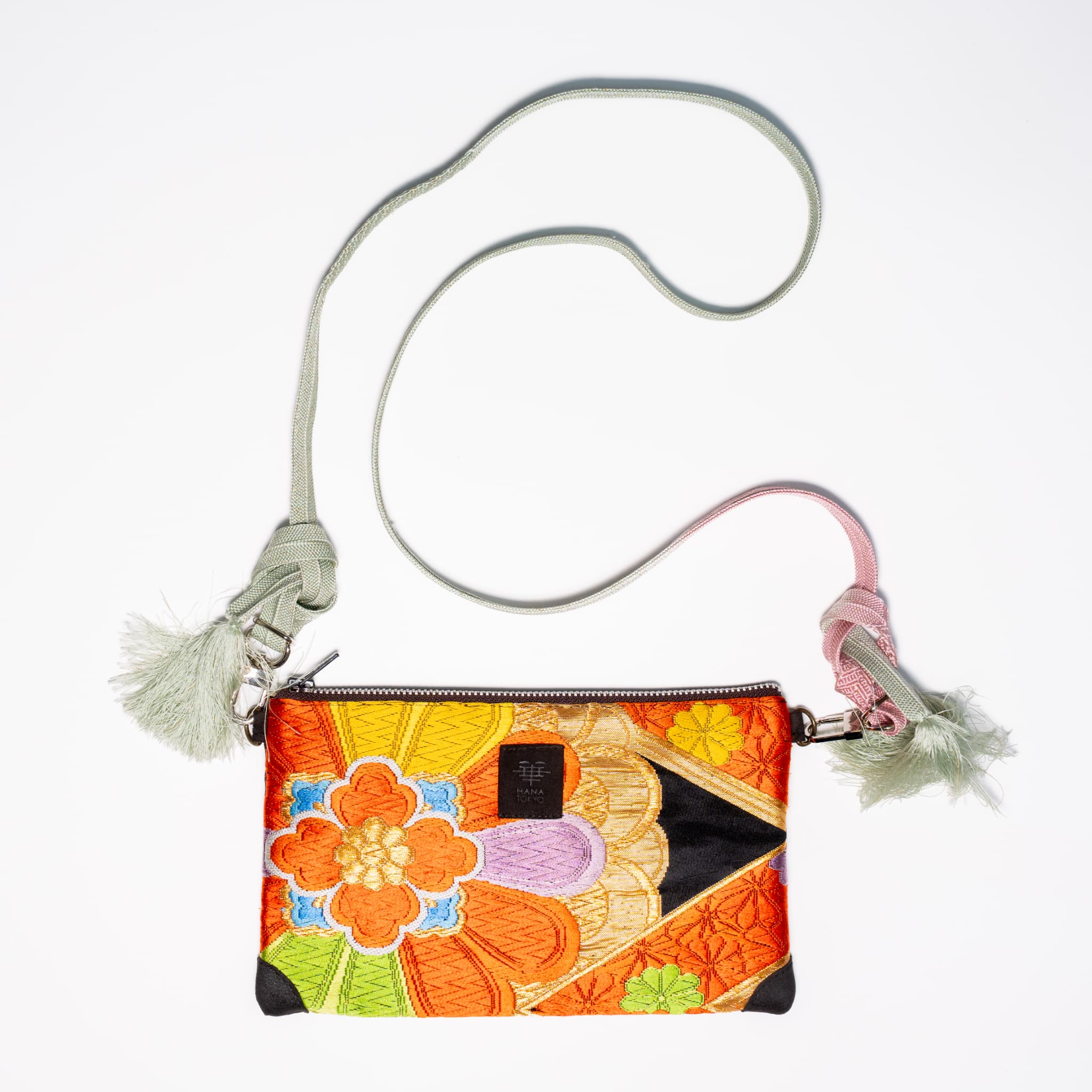 【HANA TOKYO】ポーチミディアム42
