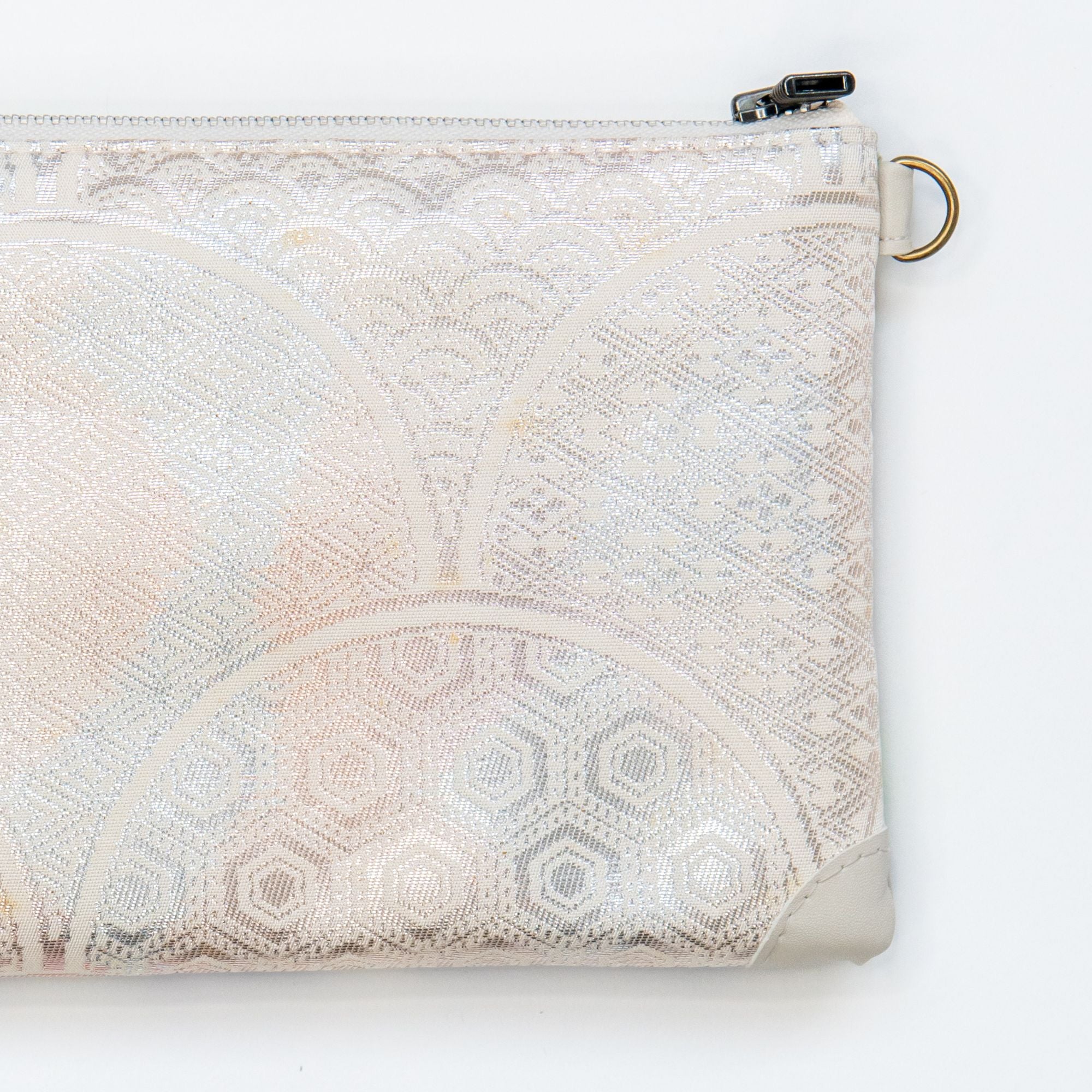 【HANA TOKYO】띠 파우치 블랙×골드・사야형