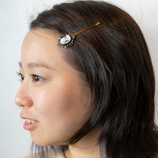 Shell beads flower motif hairpin