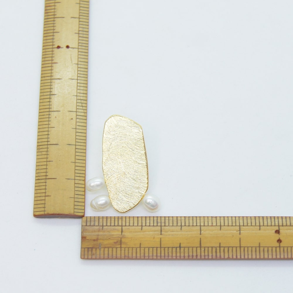 Freshwater pearl x gold (pierced earrings)