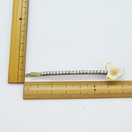 Shell beads flower motif hairpin