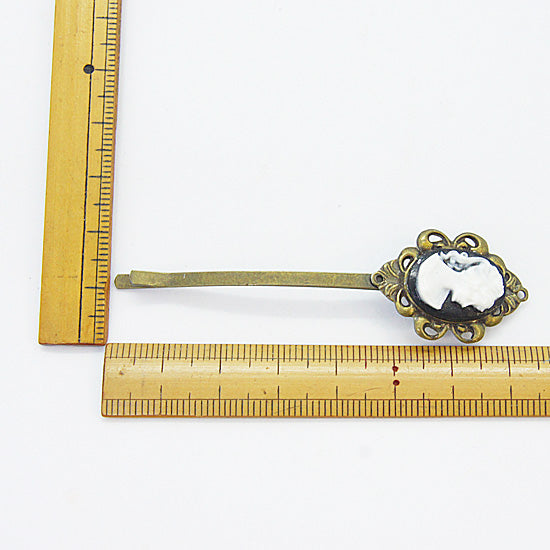 Shell beads flower motif hairpin