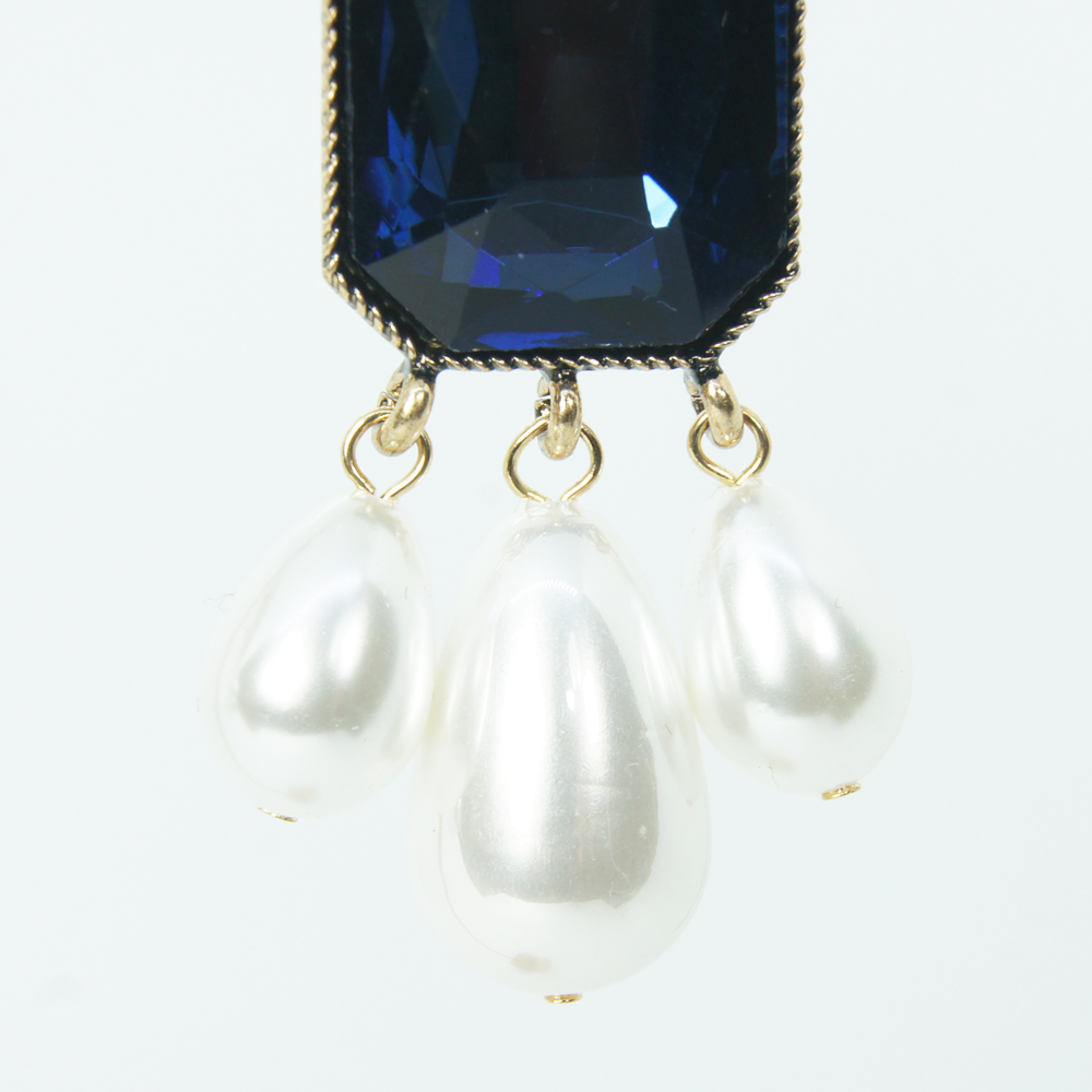 Riding a carriage (piercing)