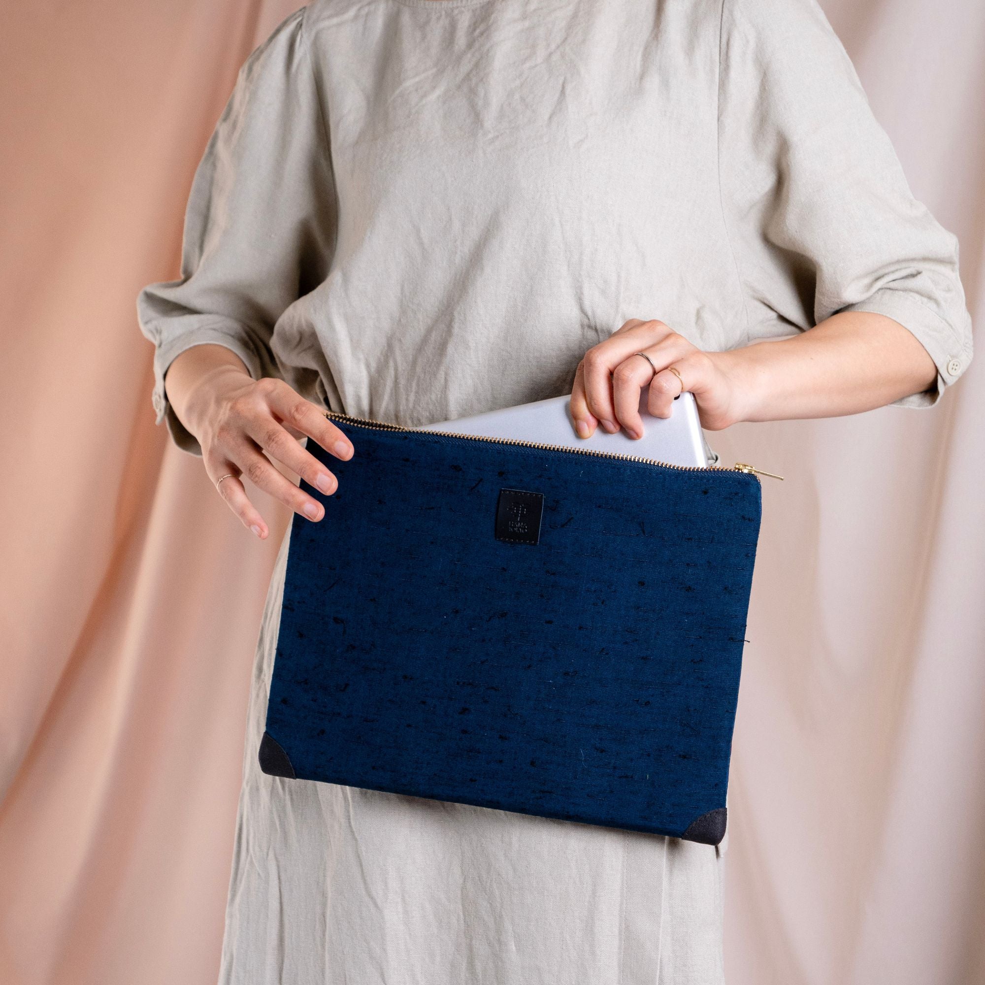 HANA TOKYO / 기모노 노트북 케이스 [괬 짙은 감색] Laptop sleeve