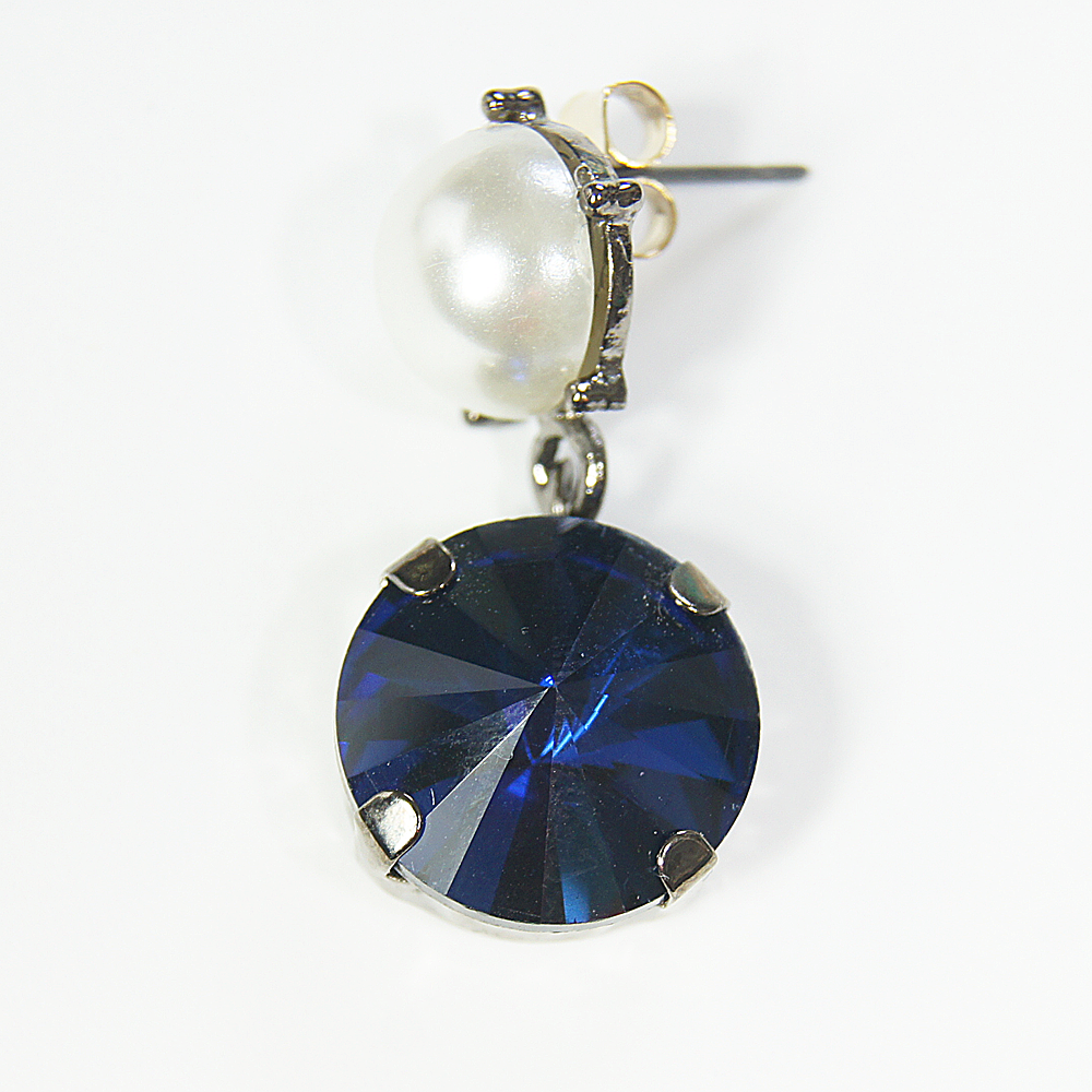 Snowdrops (pierced earrings) blue / black