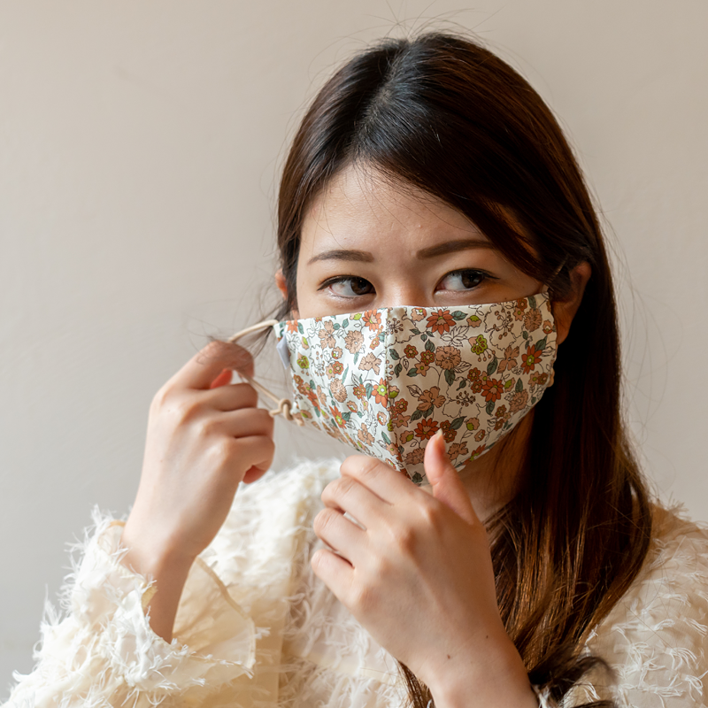 Comfortable to wear all season [Beauty mask] 3 kinds of floral patterns [Spring / Green Garden / Dahlia]