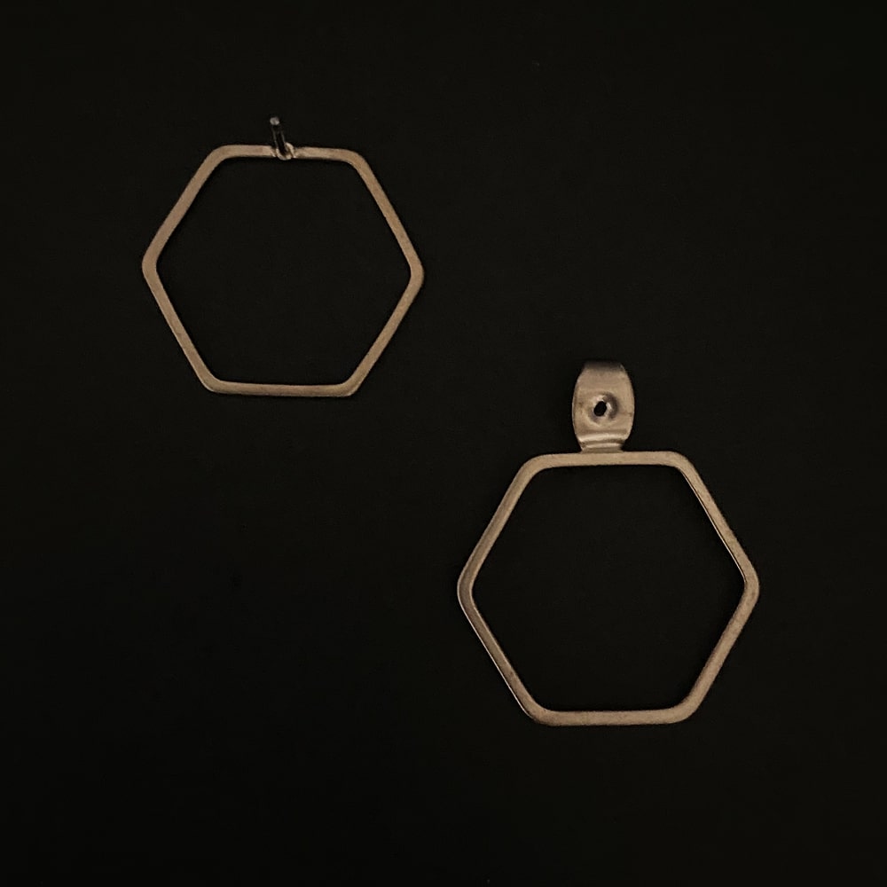 Various shapes (pierced earrings) 3 types [round / square / hexagon]
