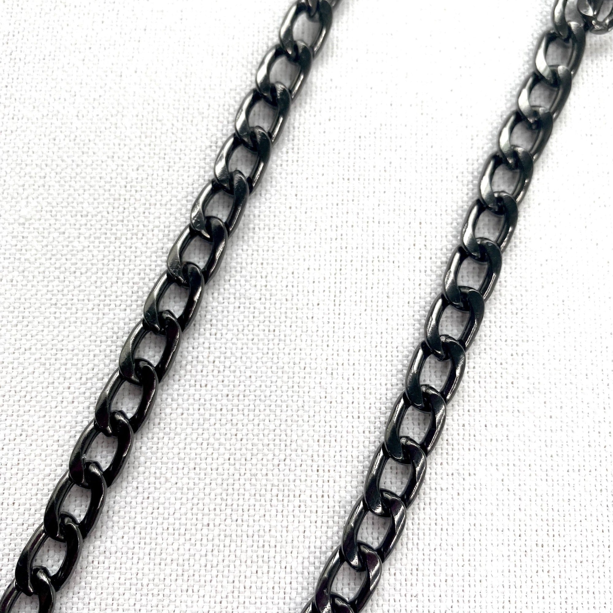 yuu　チェーンストラップ　ブラック yuu チェーンストラップ ブラック スマホもギアも吊るせる、拡張